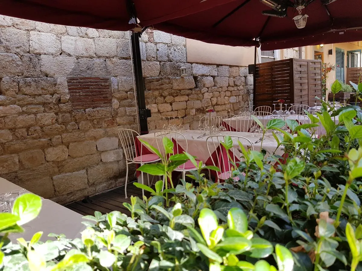 Hotel Amalfitana Pisa 2*,  Italien