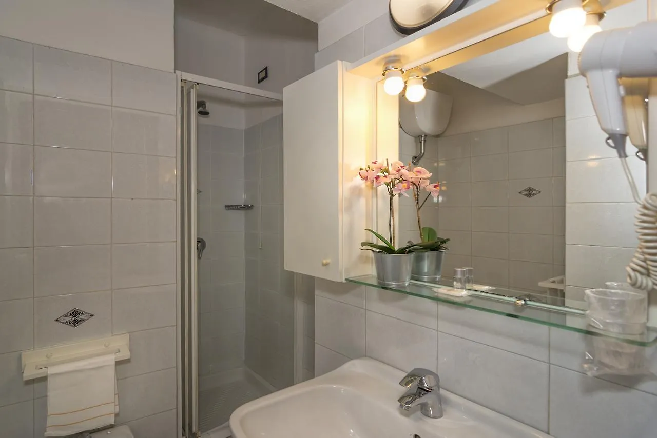 Hotel Amalfitana Pisa