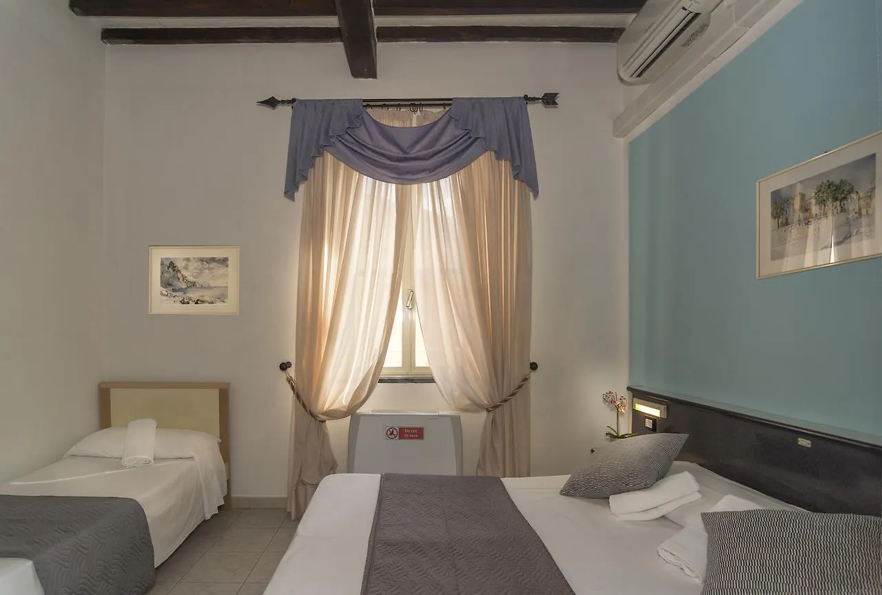 Hotel Amalfitana Pisa 2*,