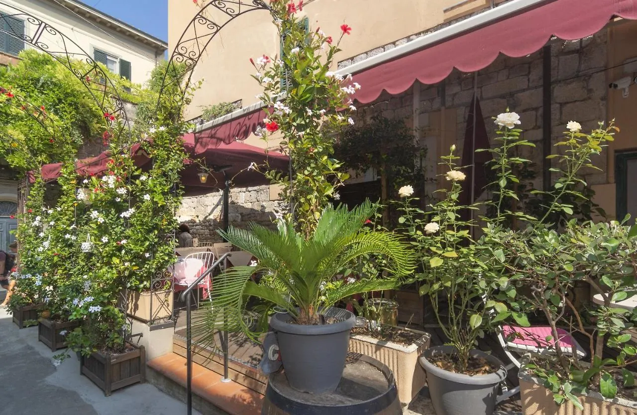 Hotel Amalfitana Pisa